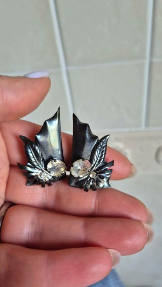 Orecchini neri con strass