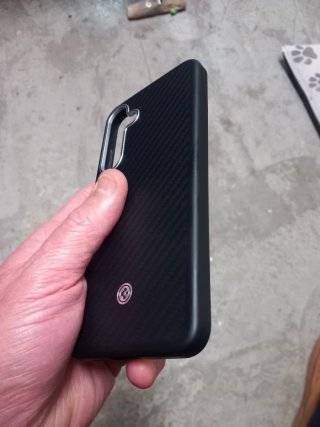 Funda Spigen Enzo Aramid Galaxy S25+