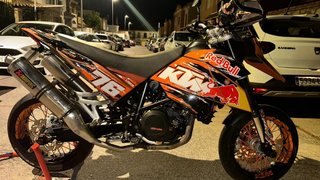 KTM 690 Supermoto