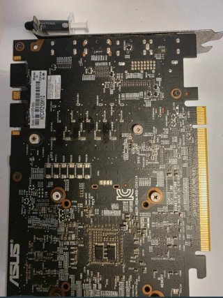 Tarjeta Gráfica GTX 1070 8GB ASUS.