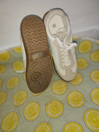 Deportivas niño talla 38