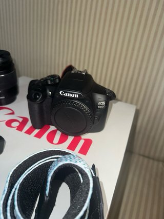 Canon EOS 1300D + Objetivo 18-55mm