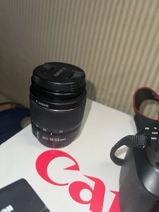 Canon EOS 1300D + Objetivo 18-55mm