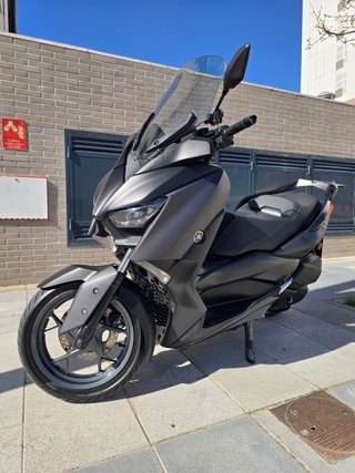 Yamaha Xmax 300 Negra