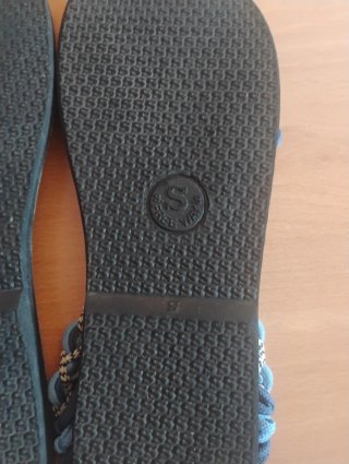 Chanclas artesanales mujer Talla S 37.5 Sin usar.