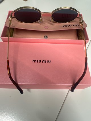 Óculos de Sol Miu Miu Dourados e Rosa