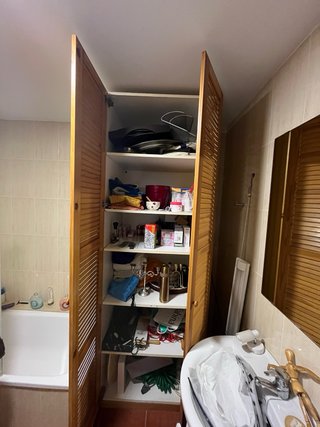 Armario de madera Ikea 2 puertas