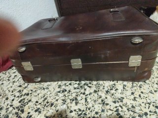 Maleta de viaje vintage marrón