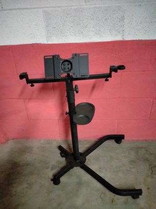 Soporte para equipo audio/monitor