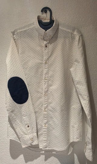 Camisa Zara con coderas