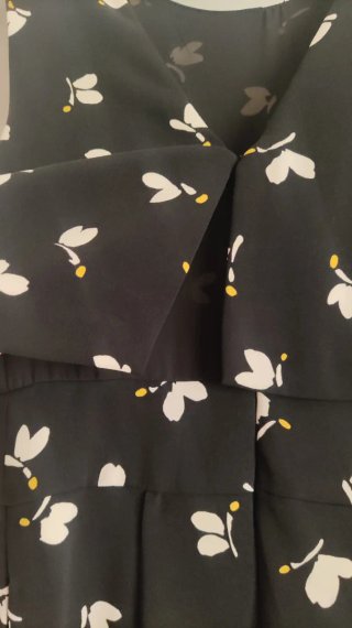 Vestido Zara capa y falda plisada estampado