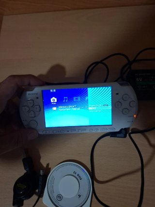 Consola PSP 3000 Sony Blanca + FIFA 12