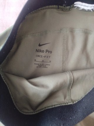 Conjunto Gimnasia Nike Verde Militar
