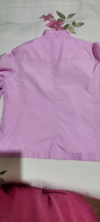 Cazadora rosa casual