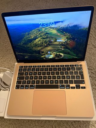 MacBook Air 2020 Oro Rosa en Perfectas condiciones