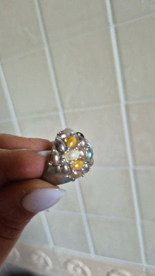 Anello con pietre multicolor