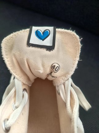 Zapatillas blancas plataforma. Talla 40.