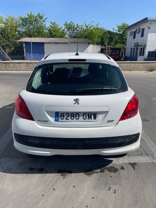 Peugeot 207 2009