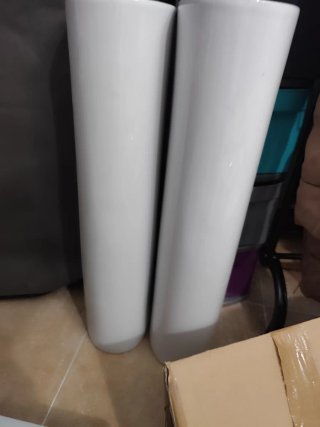 2 Lavabos de Porcelana con Grifos