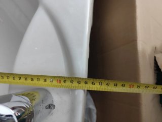 2 Lavabos de Porcelana con Grifos
