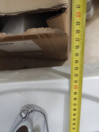 2 Lavabos de Porcelana con Grifos