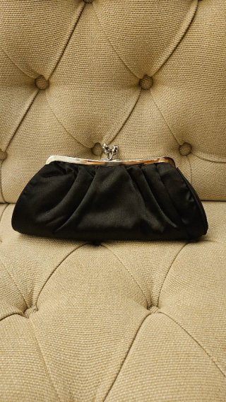 Bolso de fiesta Teria Yabar negro con lazo