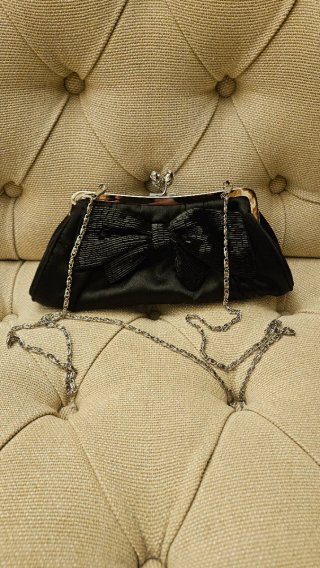 Bolso de fiesta Teria Yabar negro con lazo