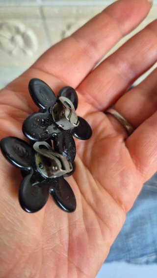 Orecchini fiore nero e bianco