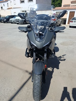 Yamaha Tracer 7 verde/negra