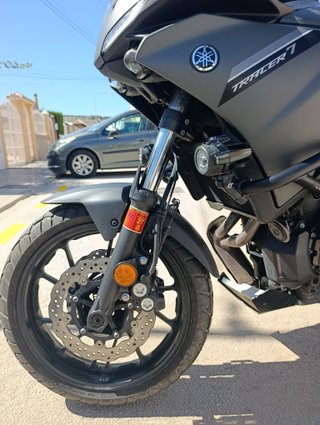 Yamaha Tracer 7 verde/negra