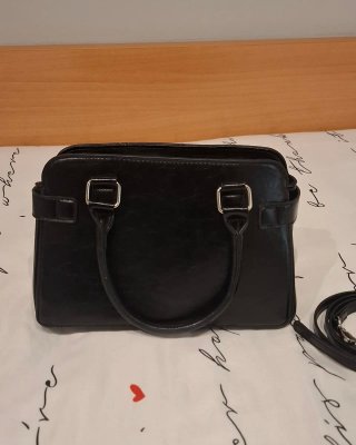 Bolso negro Bershka