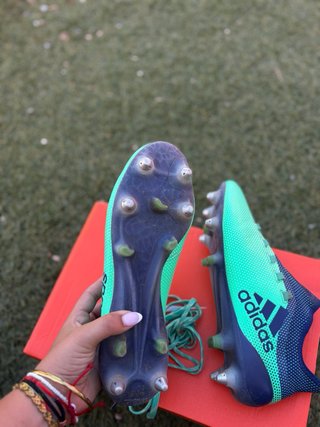 Botas de fútbol Adidas verdes y azules