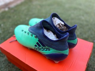 Botas de fútbol Adidas verdes y azules