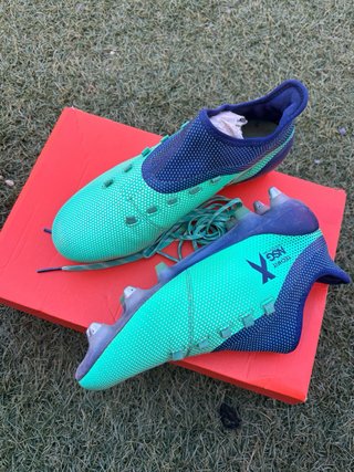Botas de fútbol Adidas verdes y azules