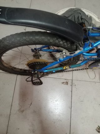 Bicicleta infantil azul