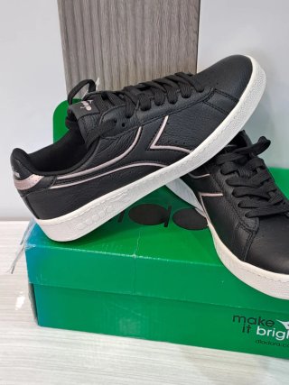 Scarpe Diadora nere e rosa