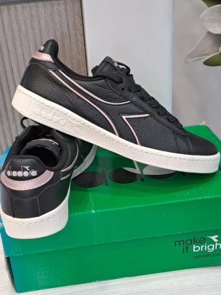 Scarpe Diadora nere e rosa