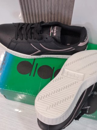 Scarpe Diadora nere e rosa