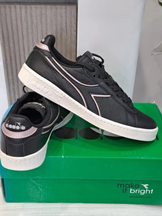 Scarpe Diadora nere e rosa