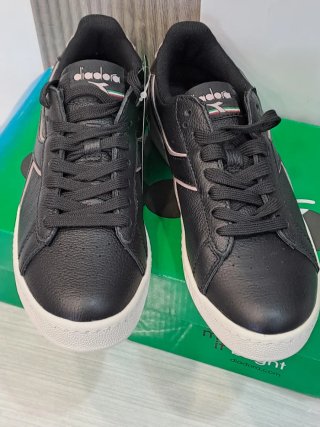 Scarpe Diadora nere e rosa