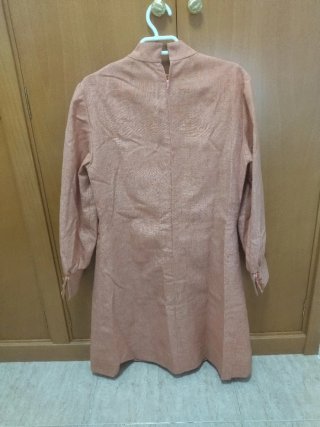 Vestido vintage naranja y rosa