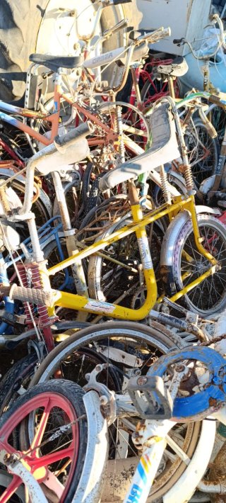 Lote de bicicletas para restaurar