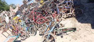 Lote de bicicletas para restaurar