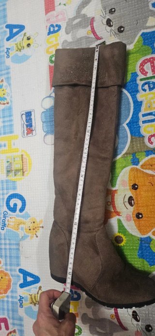 Stivali scamosciati alti con strass