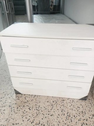CÓMODA CÓMODA CÓMODA CÓMODA COMODA