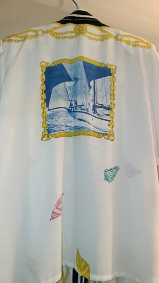 Camisa vintage con estampado de cadenas