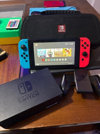Nintendo Switch Rojo y Azul