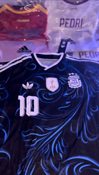 Camiseta  Adidas Argentina(precio negociable)