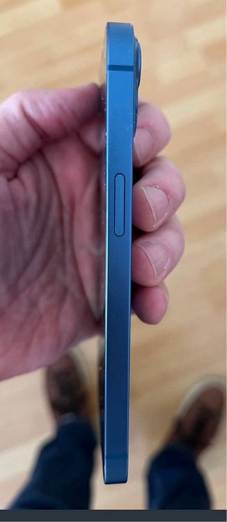 iPhone 13 mini 128 + AirPods 4