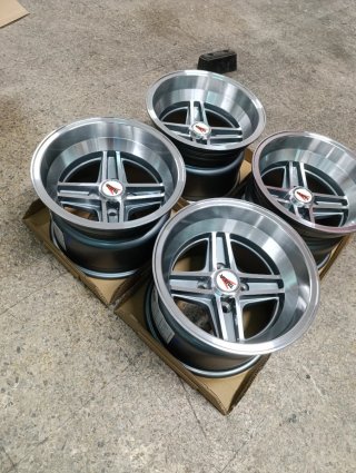 2 Llantas Targa 9